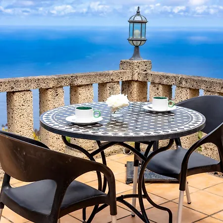 Acogedora Casa Con Vistas Al Mar By *